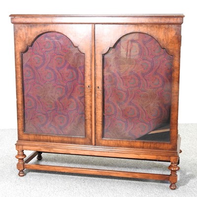 Lot 230 - Two cabinets