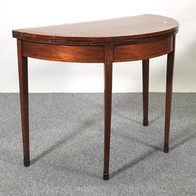 Lot 119 - A card table