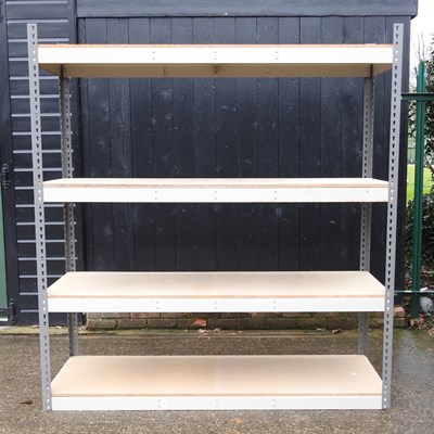 Lot 152 - A shelving unit