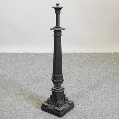 Lot 172 - A large 19th century bronze table lamp