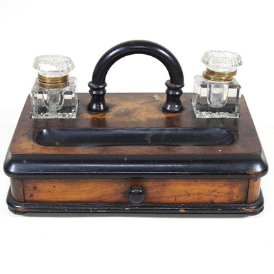 Lot 484 - A desk stand