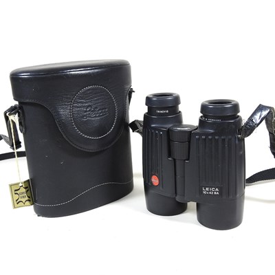 Lot 448 - Leica binoculars