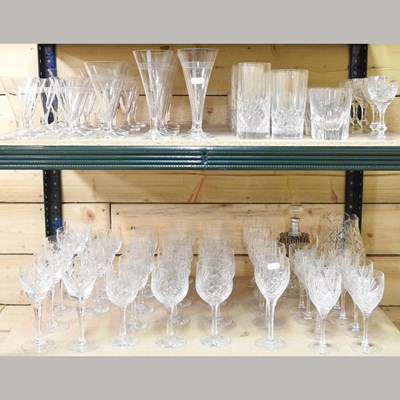 Lot 41 - Various glassware