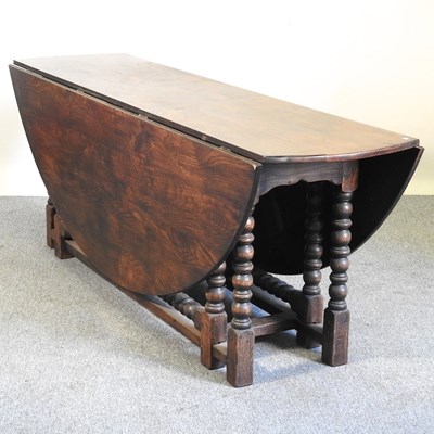 Lot 292 - A wakes table