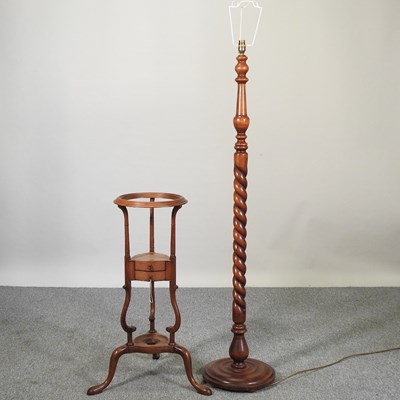 Lot 361 - A stand and lamp