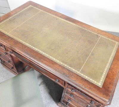 Lot 444 - A Victorian desk