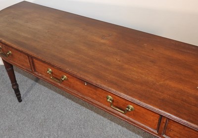 Lot 465 - A Regency table