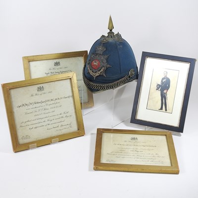 Lot 27 - An officer's helmet