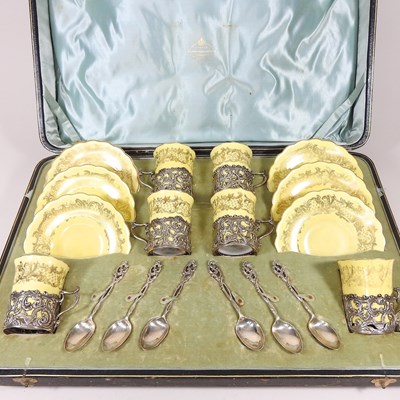 Lot 78 - A coffee set