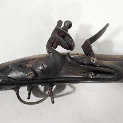 Lot 32 - A flintlock rifle