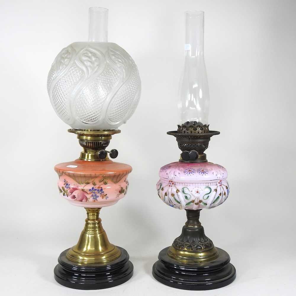 Lot 39 - Two oil lamps