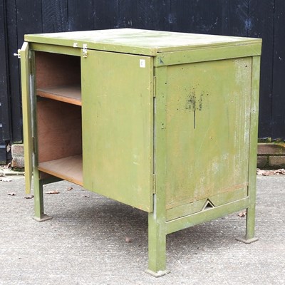 Lot 482 - A cupboard