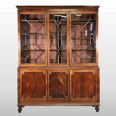 Lot 270 - A Regency bookcase