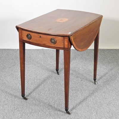 Lot 123 - A pembroke table