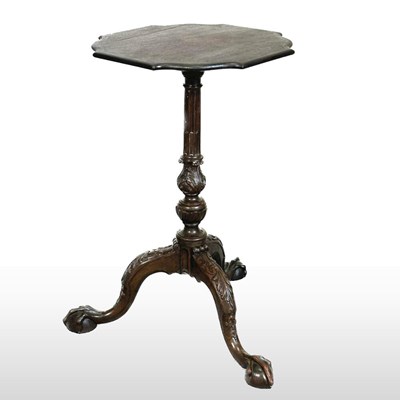 Lot 235 - A trivet table