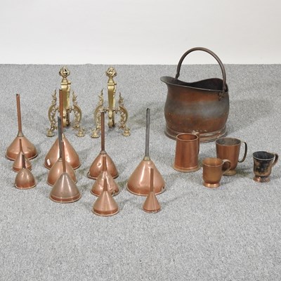 Lot 485 - A collection of metalwares