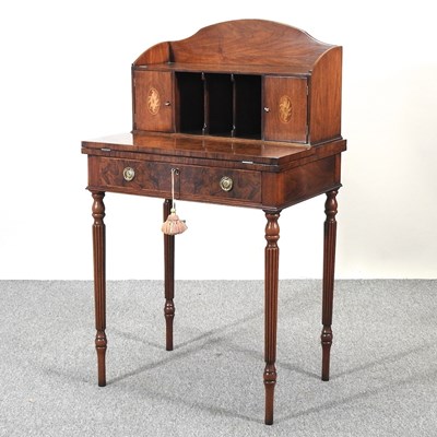 Lot 264 - A writing desk