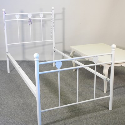 Lot 734 - A bed and table