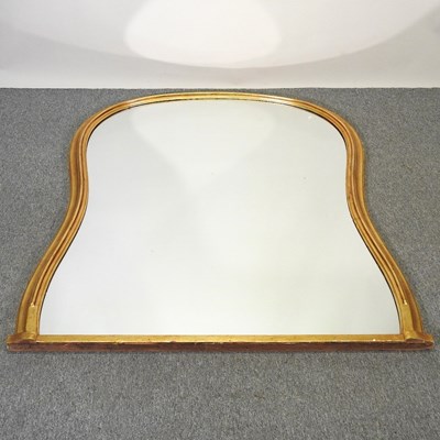 Lot 167 - A gilt wall mirror