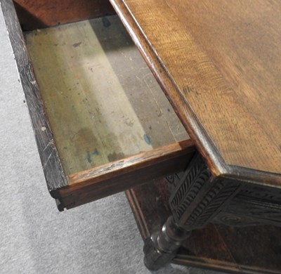 Lot 76 - A credence table