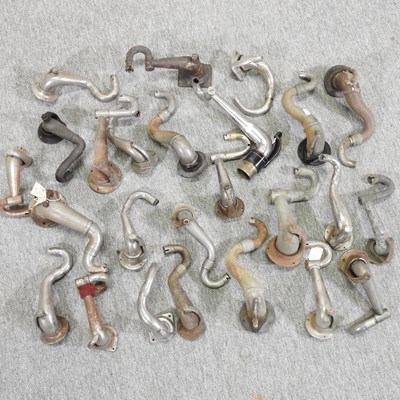 Lot 208 - A collection of vintage gramophone tone arms