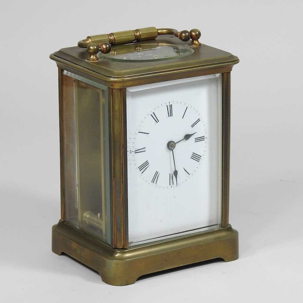 Lot 434 - A carriage clock