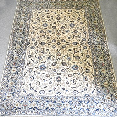 Lot 424 - A kashan carpet