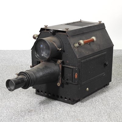 Lot 371 - A projector