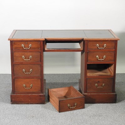 Lot 382 - A pedestal desk