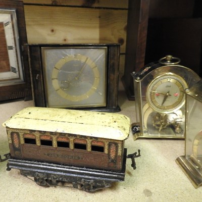 Lot 147 - Clocks and parts