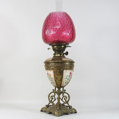 Lot 89 - A 19th century Doulton brass mounted oil lamp