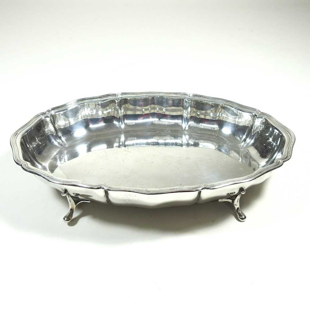 Lot 311 A silver dish