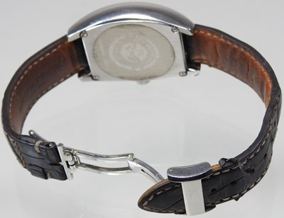 Lot 43 - A Longines wristwatch