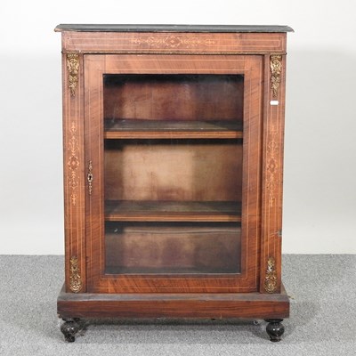 Lot 196 - A Victorian cabinet