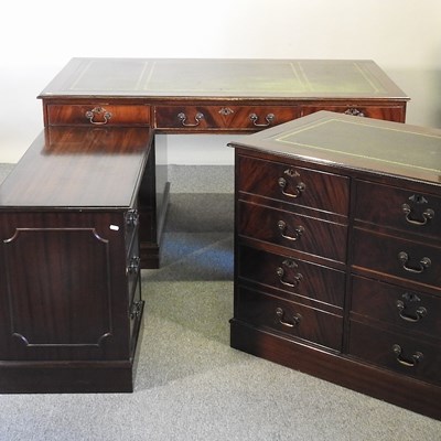 Lot 407 - A desk and cabinet