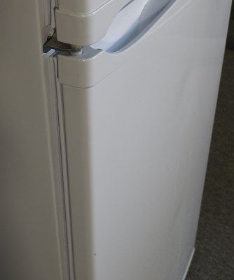 Lot 199 - A fridge freezer