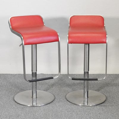 Lot 164 - Bar stools