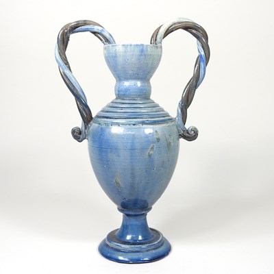 Lot 118 - A Castle Hedingham vase