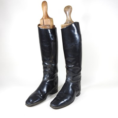 Lot 353 - A pair of boots