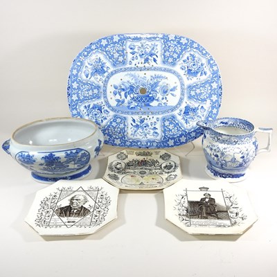 Lot 579 - A collection of china