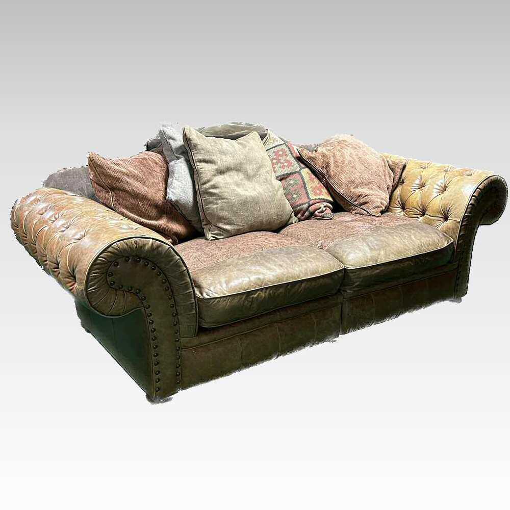 Lot 414 A Chesterfield Sofa   15238 0 Medium 