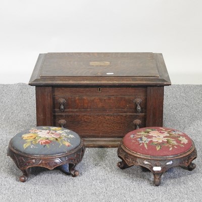 Lot 387 - A canteen and footstools