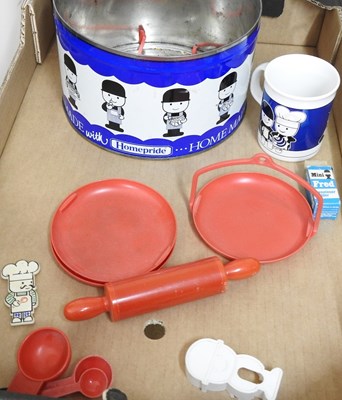 Lot 16 - A large collection of Homepride McDougall Fred flour shakers and containers