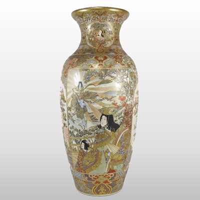 Lot 222 - A Satsuma vase