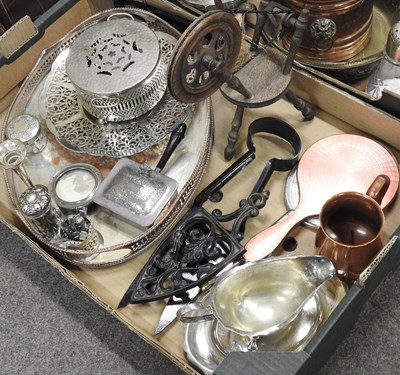 Lot 33 - A collection of silver plate and metalwares