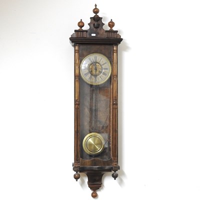 Lot 448 - A Vienna clock