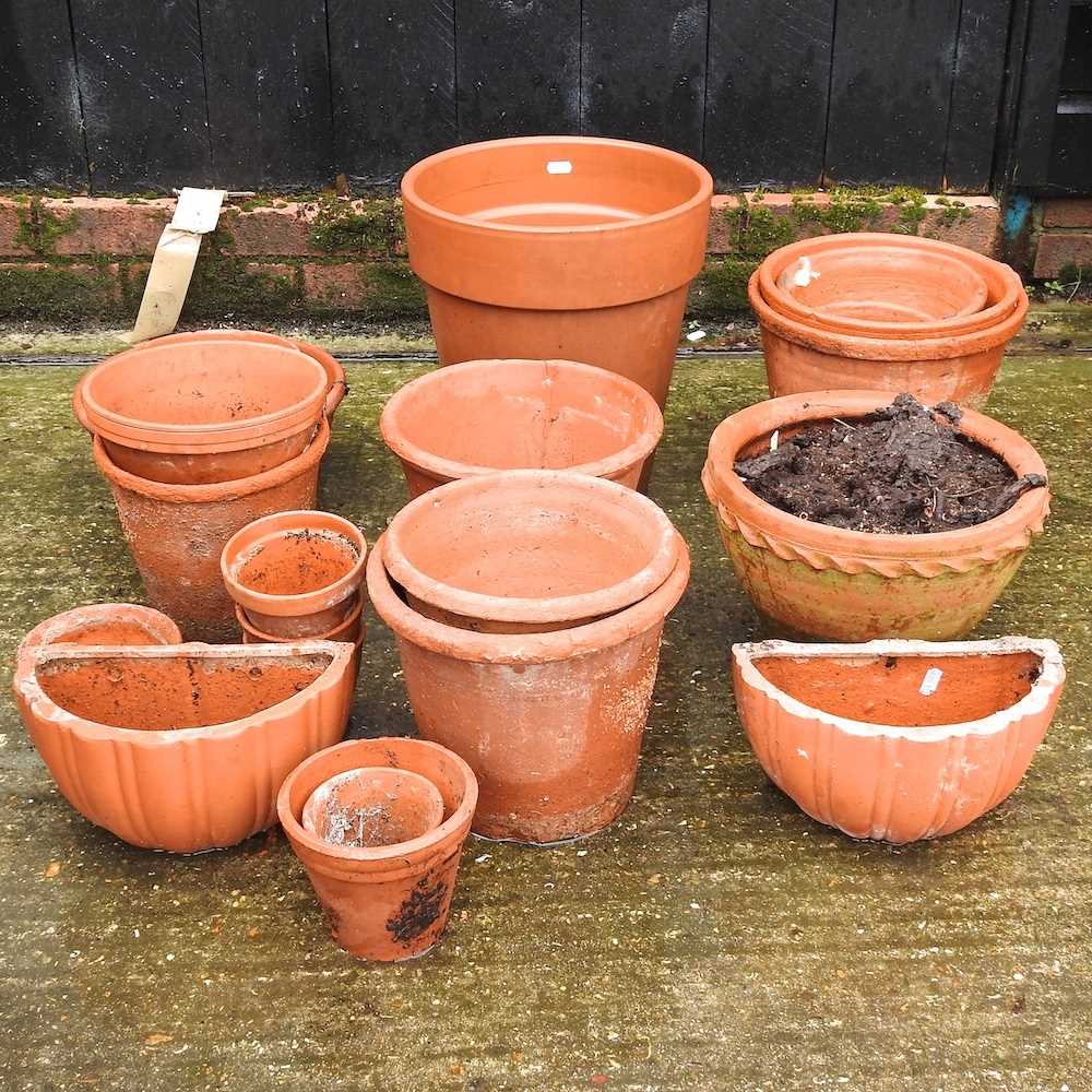 Lot 234 - Terracotta garden pots