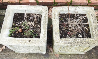Lot 83 - A pair of garden planters