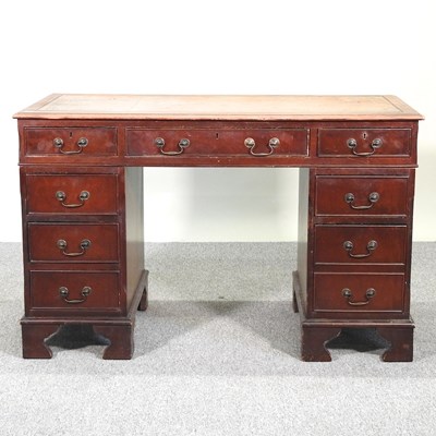 Lot 473 - A pedestal desk