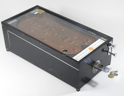 Lot 135 - An American pinball game